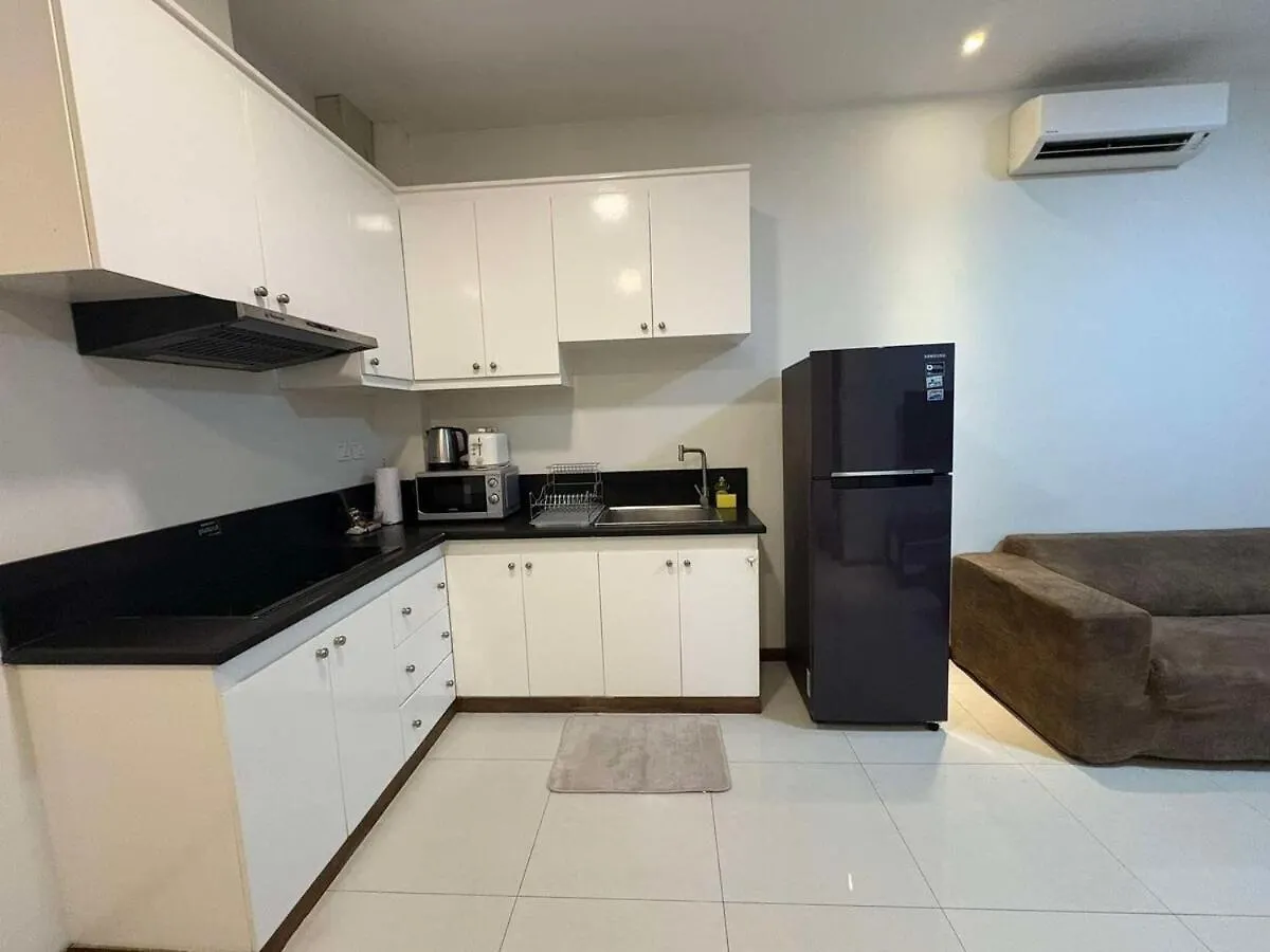 Apartamento Sheryll Escapes - La Grande Poolside 1 Bedroom With Bathtub, Wifi & Netflix Ángeles