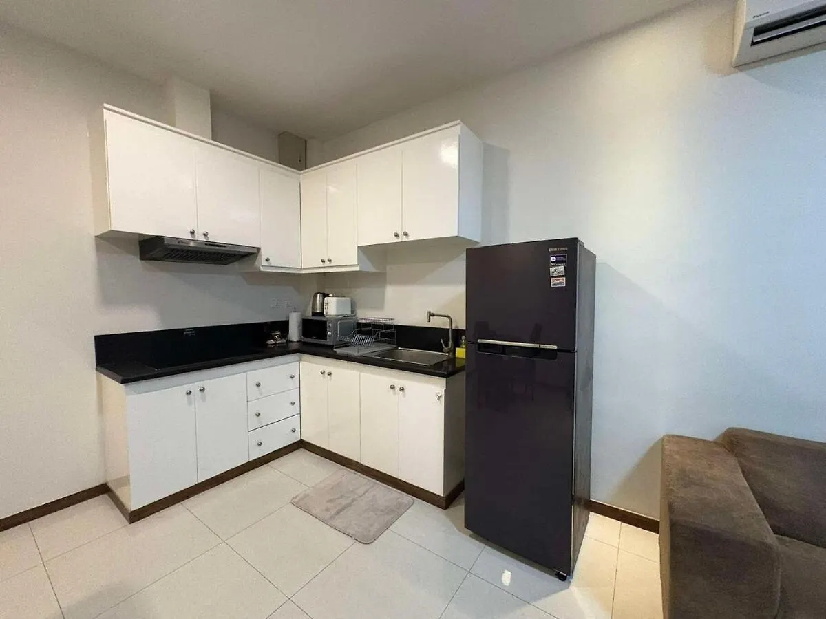 Sheryll Escapes - La Grande Poolside 1 Bedroom With Bathtub, Wifi & Netflix Ángeles Apartamento