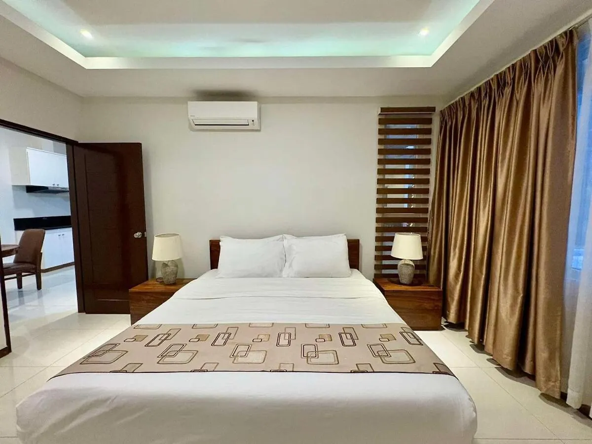 Sheryll Escapes - La Grande Poolside 1 Bedroom With Bathtub, Wifi & Netflix Ángeles Filipinas